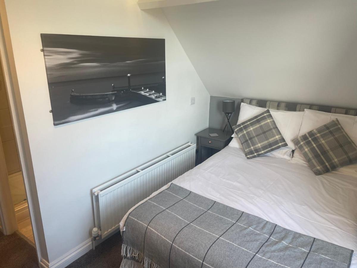 The Fylingdales Inn Robin Hood's Bay Ngoại thất bức ảnh